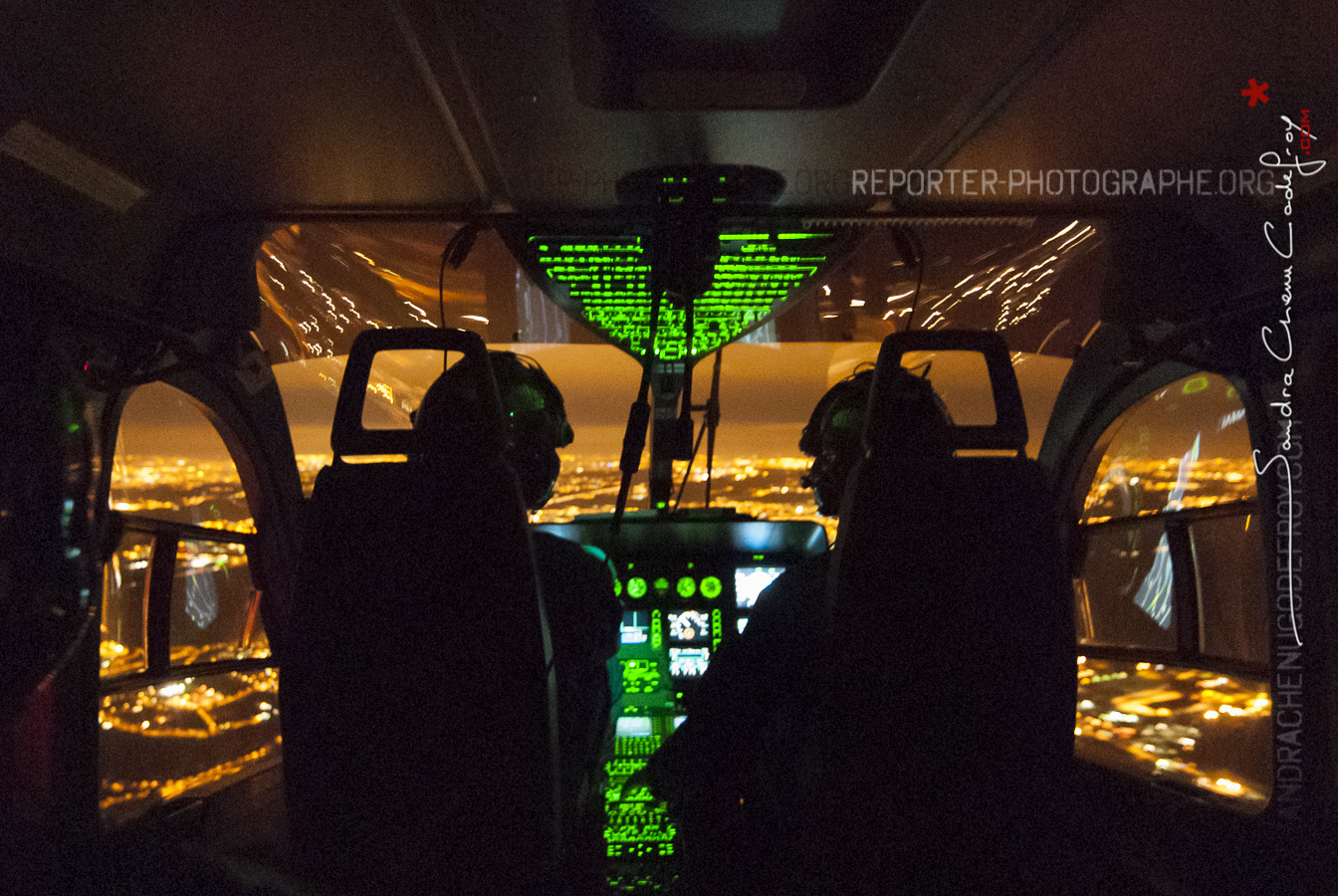 Patrouille aérienne de nuit d’un EC-145 du GCFAG